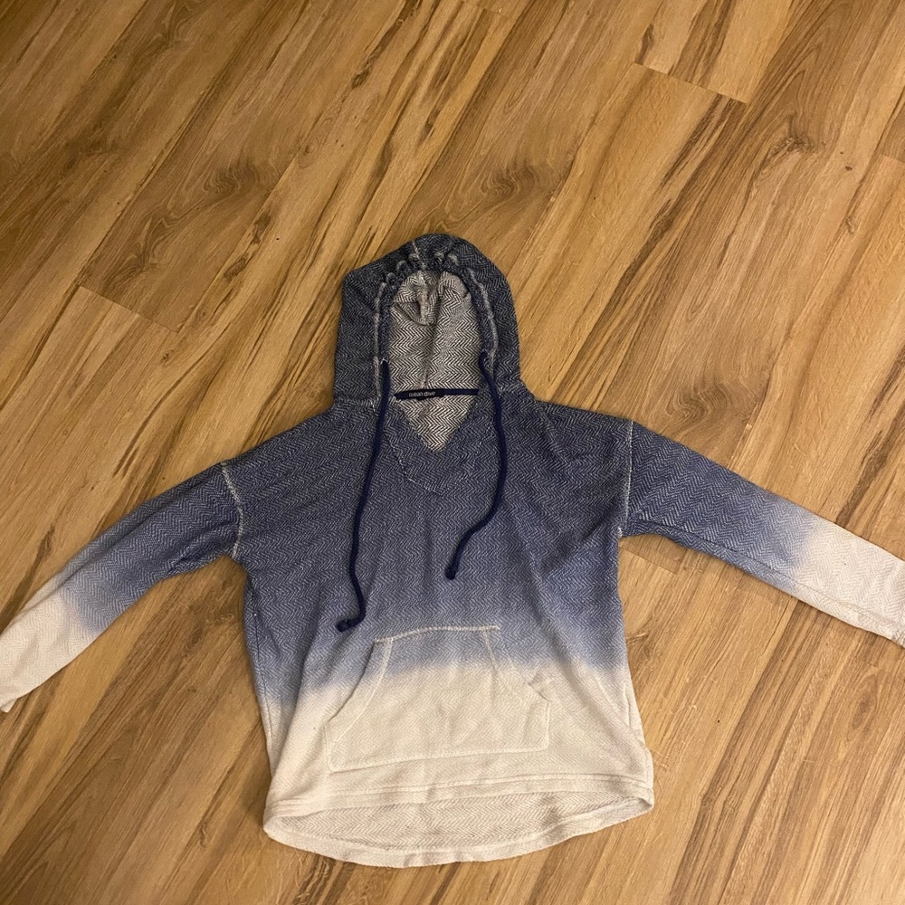 size small blue and white lightweight pullover with hood — ocean drive